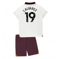 Koszulka piłkarska Manchester City Julian Alvarez #19 Strój wyjazdowy dla dzieci 2023-24 tanio Krótki Rękaw (+ Krótkie spodenki)